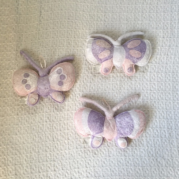 Kids Line Butterfly Nursery Wall Hanging - Picture 1 of 5